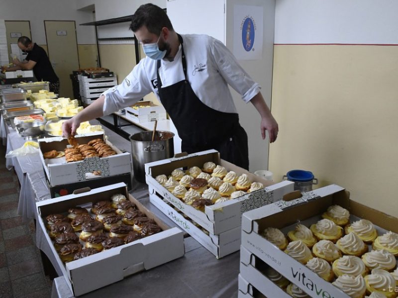 4-a25b14c68daeb824f61c382390487f4cf23cdfa3